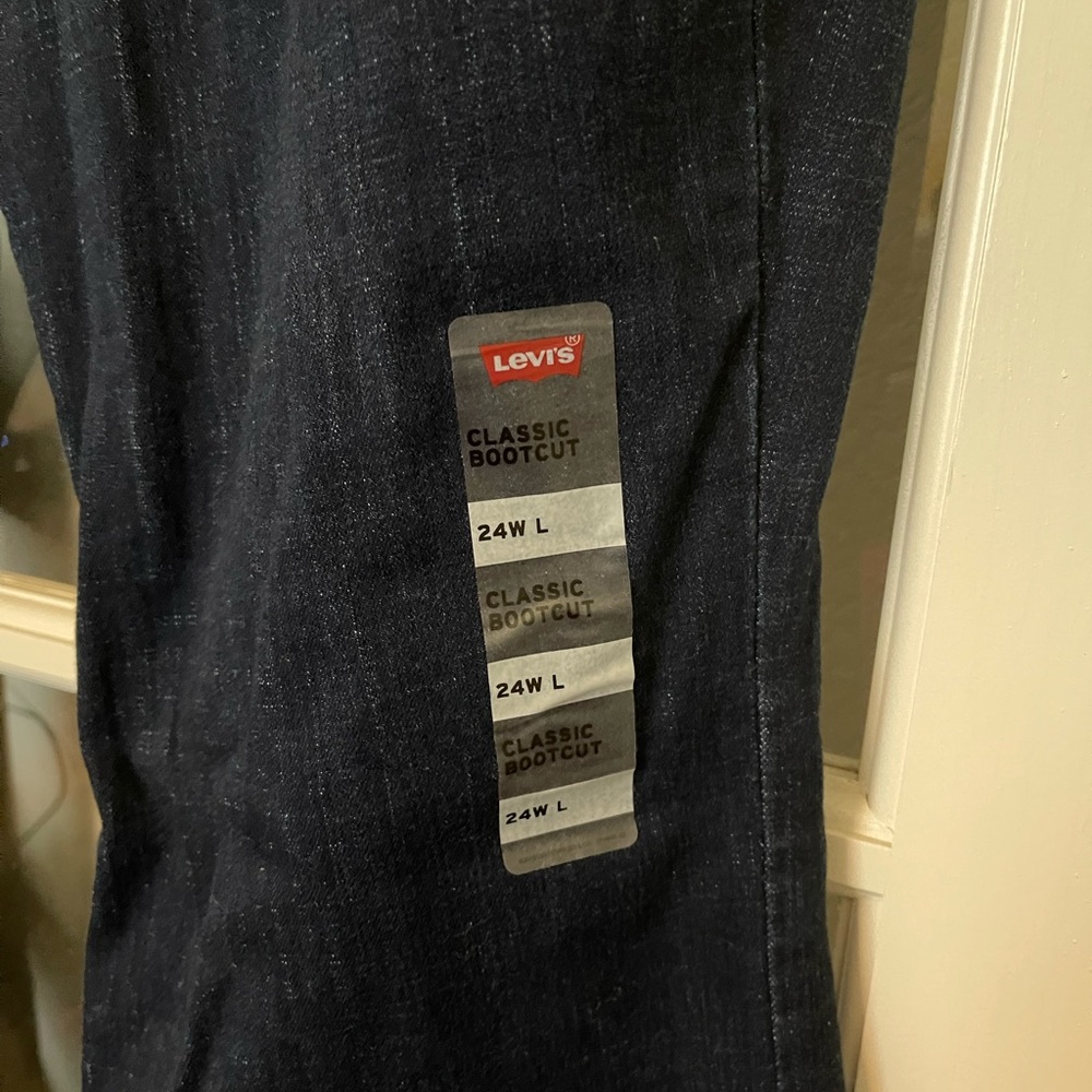 Plus Size Jeans - Picture 3 of 6